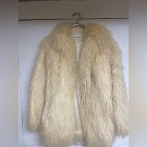 Vintage 1970’s Cream Sheep Fur Women's Coat